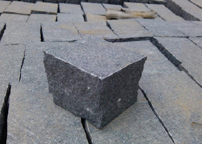 Piedras de pavimentación al aire libre del negro natural de la fractura, piedras de pavimentación negras grises del granito